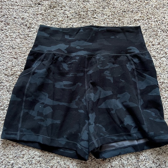 Alphalete short 4 in 1 size M - Picture 7 of 11
